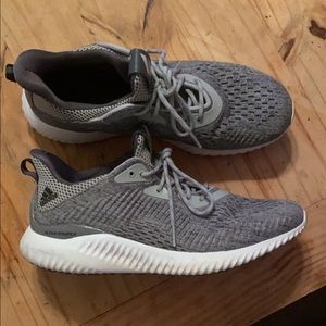 Womens adidas tennis shoes